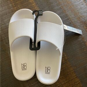 NWT Women’s slides size 10 white